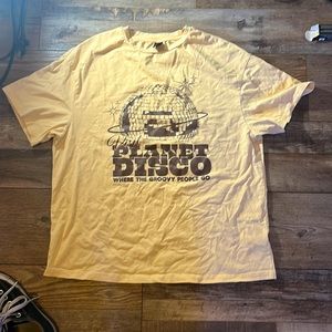 worn once yellow beige tshirt, size small